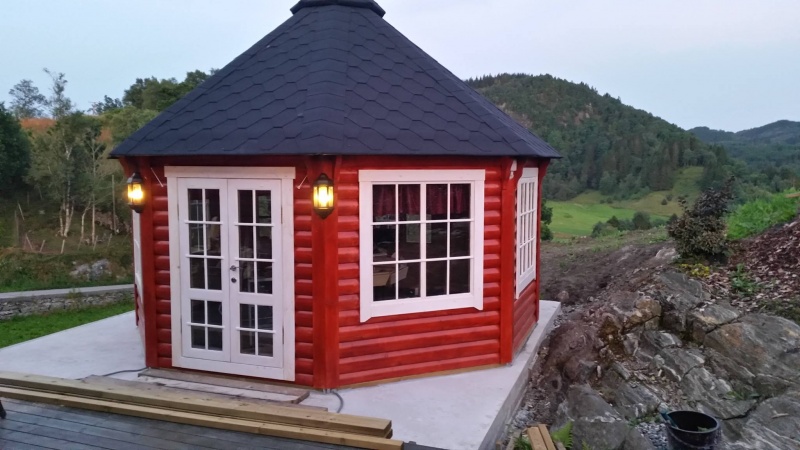 Pavilion 14.9 m² mit Grill und Kamin
